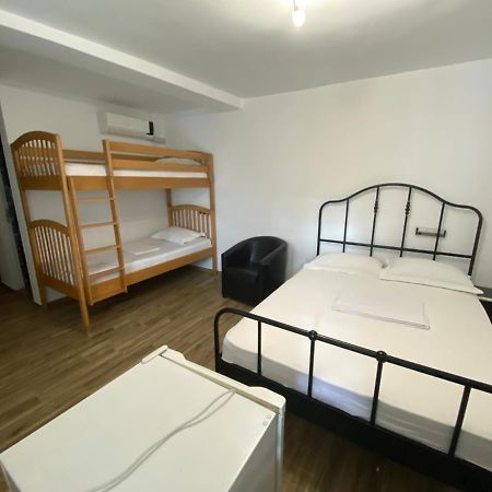 מלון Două Mai Casa Ciobi מראה חיצוני תמונה