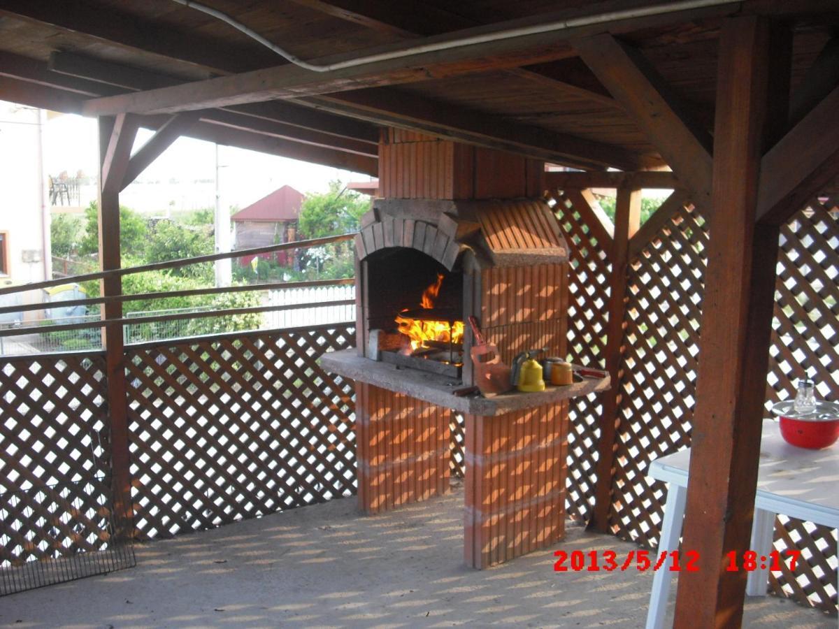 מלון Două Mai Casa Ciobi מראה חיצוני תמונה
